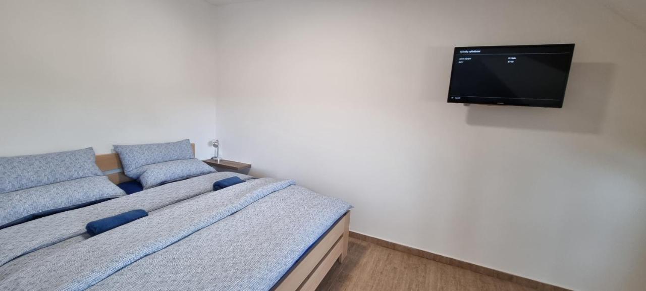 Apartmany Adieu 2 Тршебонь Экстерьер фото